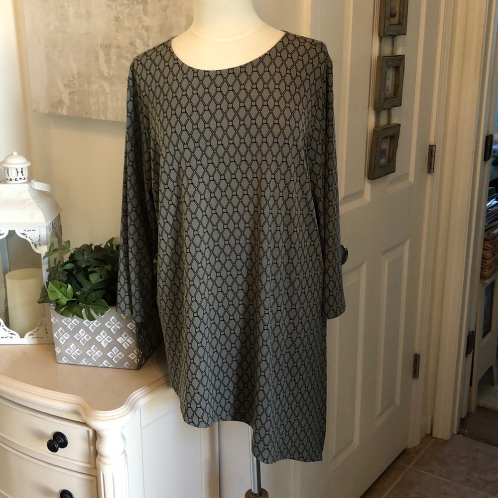 CHICOS EASYWEAR  SZ 3 TOP